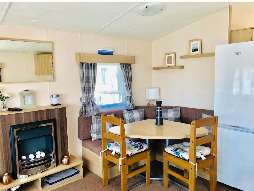 Вилла Caravan In The Cotswolds Сайренстер Номер фото