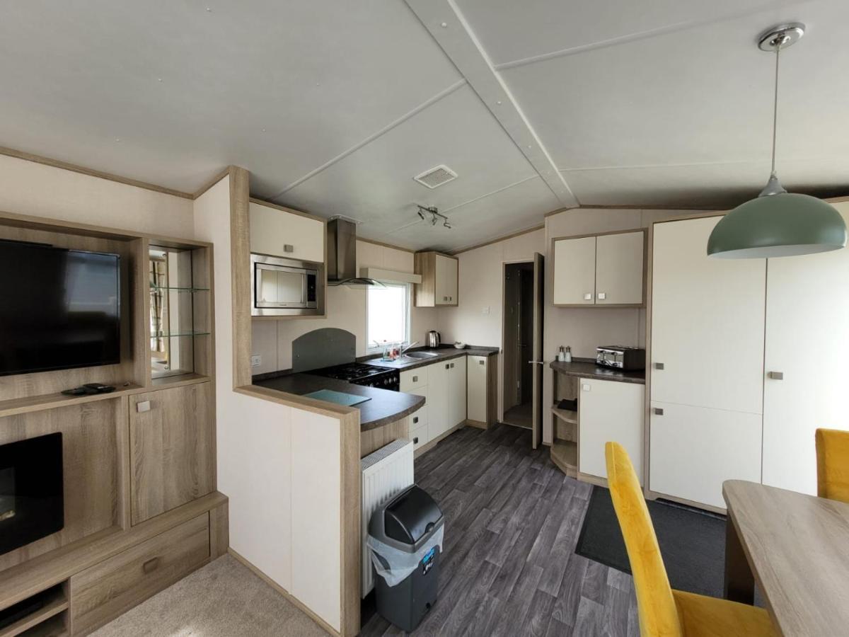 Вилла Caravan In The Cotswolds Сайренстер Экстерьер фото