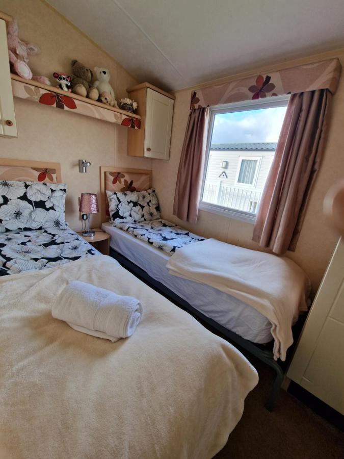 Вилла Caravan In The Cotswolds Сайренстер Экстерьер фото
