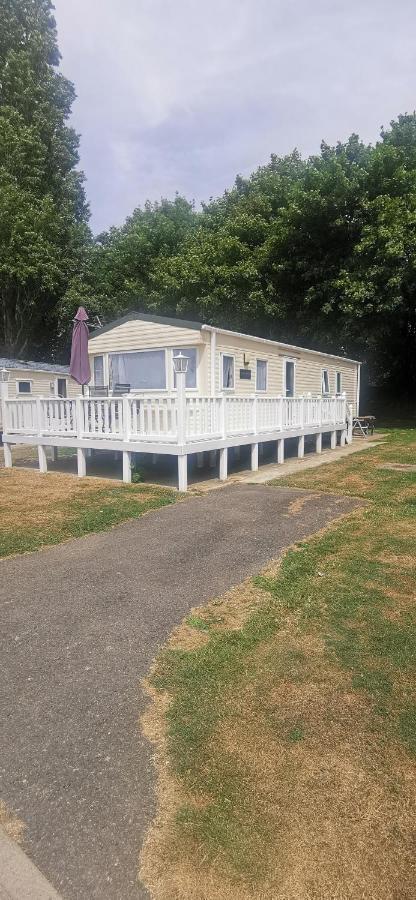 Вилла Caravan In The Cotswolds Сайренстер Экстерьер фото